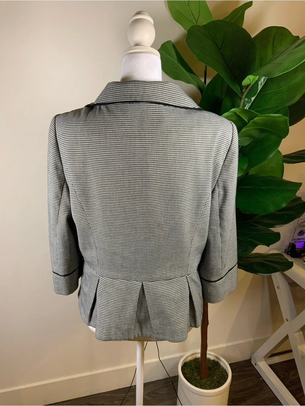 Jones New York Black and White Checked Peplum Blazer